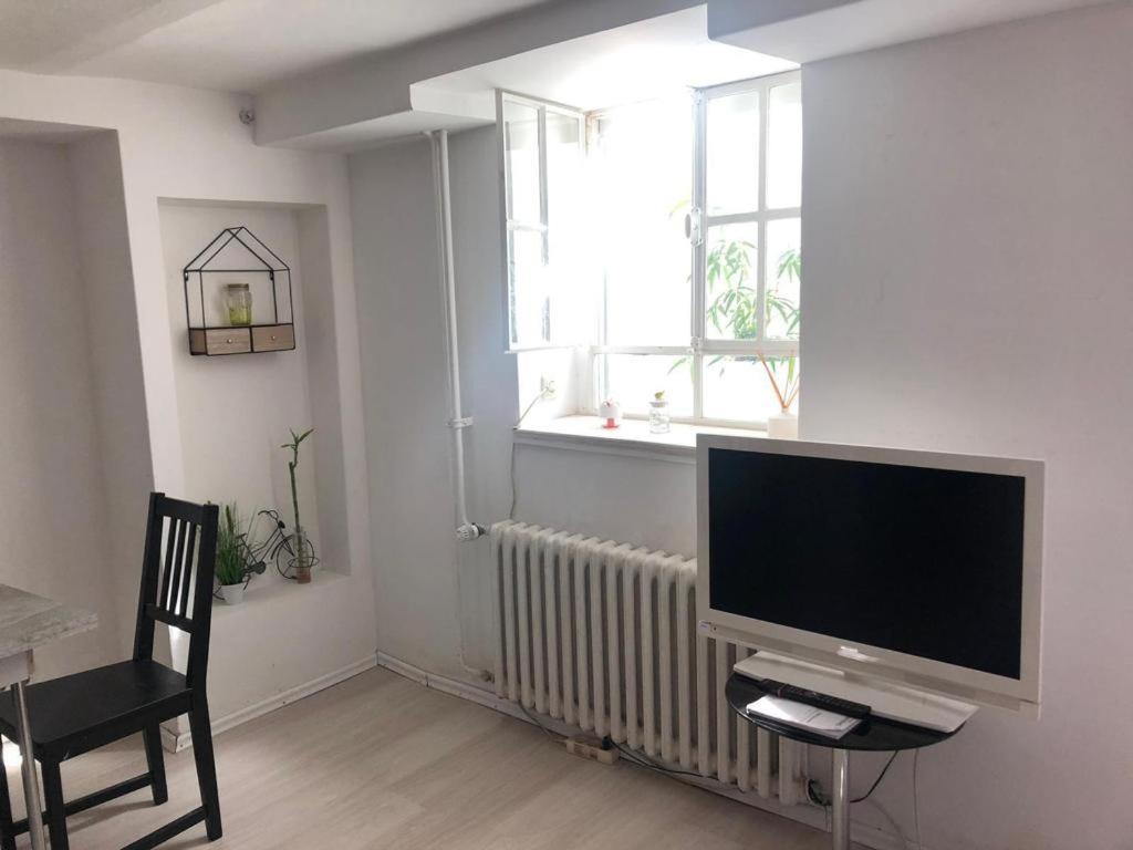 Bescheidene Untergeschoss Wohnung In Guter Lage. Kolín nad Rýnem Exteriér fotografie